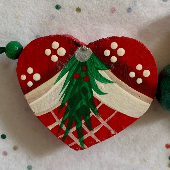 🎉HP🎉 Vintage Hand Painted Santa Claus, Mrs Claus and Hearts Necklace - Picture 6 of 16